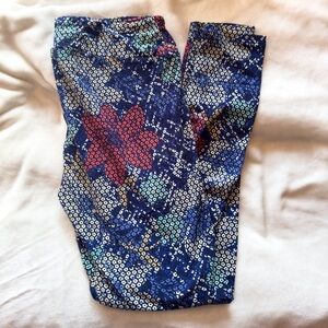LuLaRoe Tall & Curvy Leggings Blue Floral